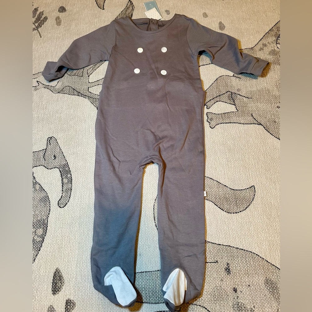 NWT Briobebe Gray Kids One Piece Footies with White Buttons Accents